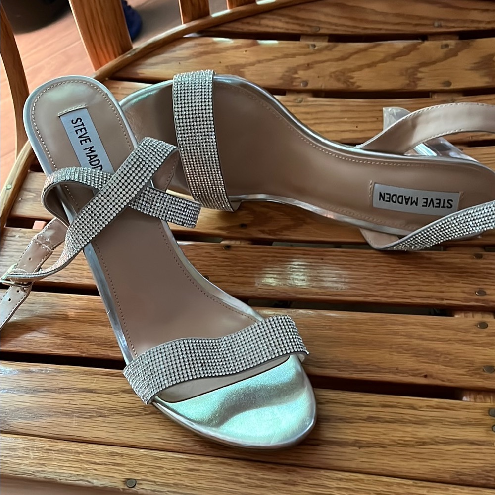 Nordstrom Silver Sandals Elegant Minimalist Design